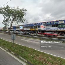 2 storey shop 22x70sf. Facing main road, high visibility, crowded area