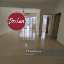 3 Bedroom Unit, 1 Car Park, Semi Renovated
