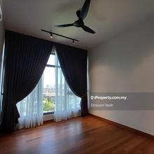 Big 4 rooms condo in Embassy U-thant area