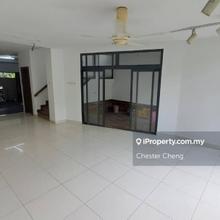 Triple Storey with Back Garden Facing Golf View