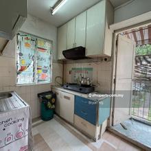 Level 2 , Good Condition , Fully Renovation , Corner Unit