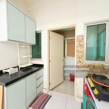 Elit height hot cake available now! Fully furnished