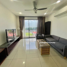 Fully Furnished Upper East Condominium 