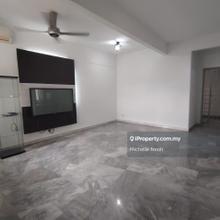 Subang Perdana Goodyear Court 9 Newly Painted Near Lift For Sale 