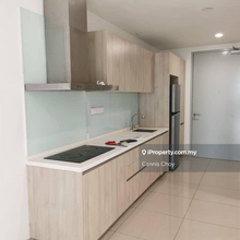 Walking distance to uow& kdu university 