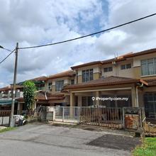 2sty link house,puj8,4rooms and 3 baths,basic,tenanted,ample parking