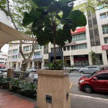 Prime Shop for Sale at Emerald Plaza, Damansara Perdana!