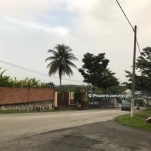 Short drive to Bangsar Shopping Centre & Jalan Telawi