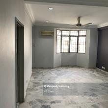 Below Market Good Year Court 10 Apartment USJ Subang Jaya For sale