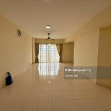 Freehold, Walking Distance to LRT, Renovated 