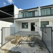 Limited unit, walking distance to mall, shop lot, easy access highway