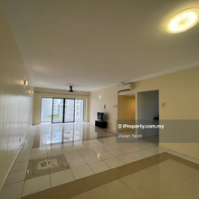 Walking Distance to Kiara 163 and Arcoris
