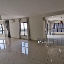 3 bedrooms with 2 carparks dry and wet kitchen 