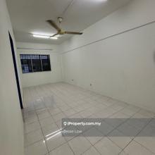 Tingkat 1 blok desa awana , damai perdana , balakong , cheras