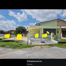 Freehold Single Storey Semi-D House (Corner) Adjoining Tmn Boon Bak