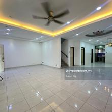 Corner 2 Storey Superlink Facing West Freehold & Gated Guarded