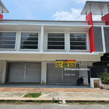 Cheap rental shoplot 