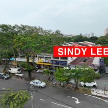 Good condition!! Strategic location!!