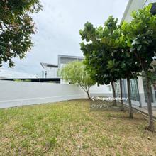 Taman Nusa Sentral Double Storey Terrace House For Rent