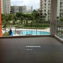 Midfields 2 Condo with 3 car parks & large balcony 