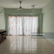 Vista Komanwel Unit For Sale!