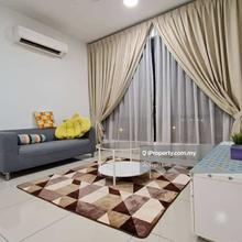 Spacious Living Hall and Bedrooms, walking dist to Citta Mall and LRT