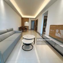 R&F Princess Cove / Walk 5min to ciq / shuttle bus / New Unit / Offer