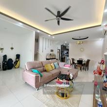Renovated good condition 22x75 big terrace house alam masai