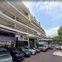 3sty interm shop, good exposure, mature area, high traffic, roi 4.63%