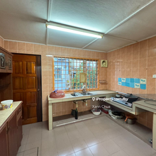 Taman Pinggiran Putra 2 storey house for sale 