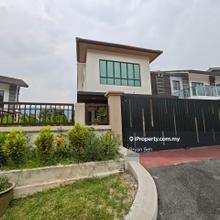 Freehold Full Renovated Gated