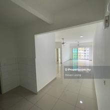 Nice 3 rooms partly available for sale! 
