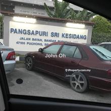 Puchong Sri Kesidang walkup Apartment 3r2b1cp 850 sqft for Sale