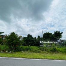 Explore a Prime Vacant Land with Many Possibilities