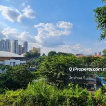 Prime Plot with unblocked views & Private Driveway @ Bukit Tunku