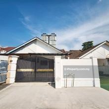 Molek Single Storey Terrace with Mezzanine floor For Sale