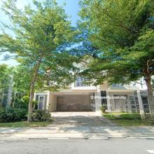 Bungalow For Sale cw Swimming Pool Move in