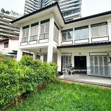 Strategic Location 5 min to Mid Valley, Limited Unit