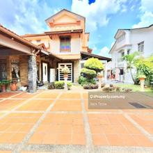 2.5 storey Semi D , Taman Ukay Perdana 