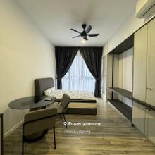 Welcome Oct move in! Fully furnished with wifi! No carpark!