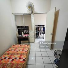 Spacious 1310sqft, End Lot, Freehold, Strategic Location, Renovated