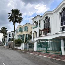 2.5 Storey Freehold Semi-D For Sale ! Near MRT !