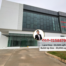 Detached Factory with Dock Leveller Banting Compass For Rent