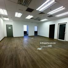 Fitted office lot