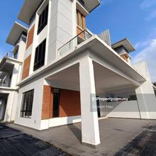 Taman Desa Tebrau Precinct 12, 3 Storey Semi-D Intermediate For Sale