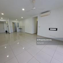 1250sqft spacious unit with aircond and kitchen cabinet