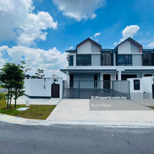 Corner Lot & Vacant Unit