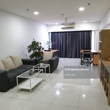 Superb Deal. Walk to KLCC, LRT. Many Units Available for Options!