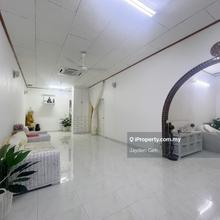 Renovated, Taman Pelangi 1 Storey Semi D, For Sale 