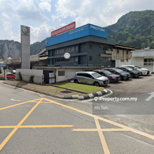 Batu Caves  main road detached factory/warehouse for sale 